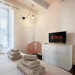 Alexander House - Unbeatable Price! Apartman *