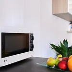 Alexander House - Unbeatable Price! *
