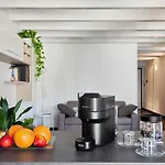 Alexander House - Unbeatable Price! Apartman