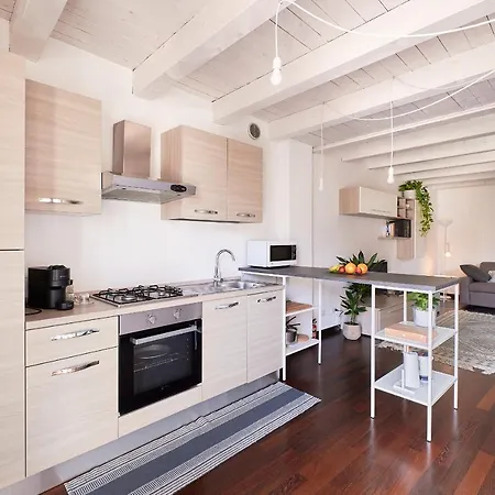 Apartment Alexander House - Bright Flat In Historic Borgo *