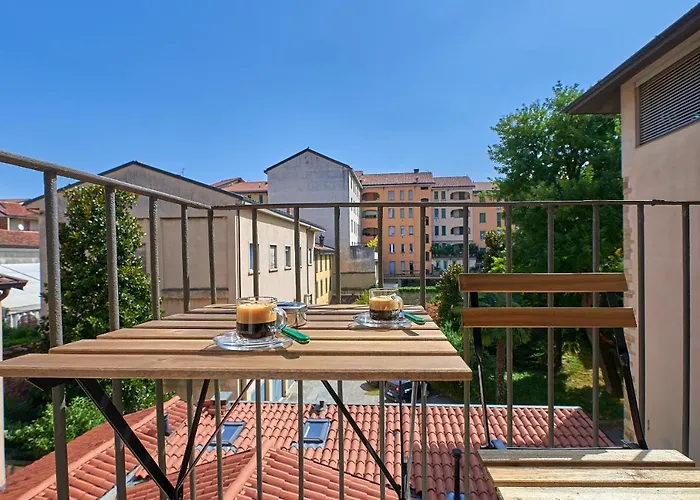 Alexander House - Unbeatable Price! Bergamo