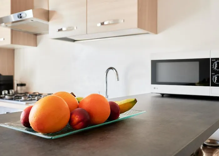 Alexander House - Unbeatable Price!